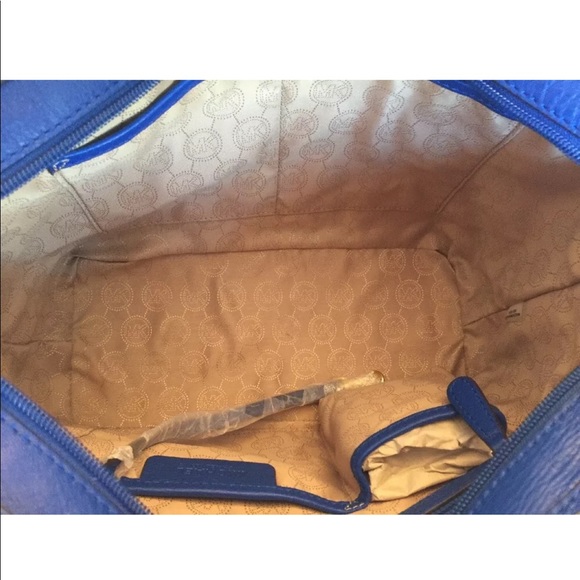 MICHAEL Kors Tote Soft Eletric Blue Pocket MD - Picture 3 of 3